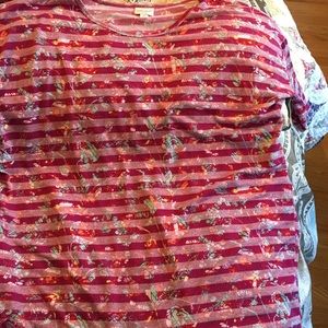 LuLaRoe shirt